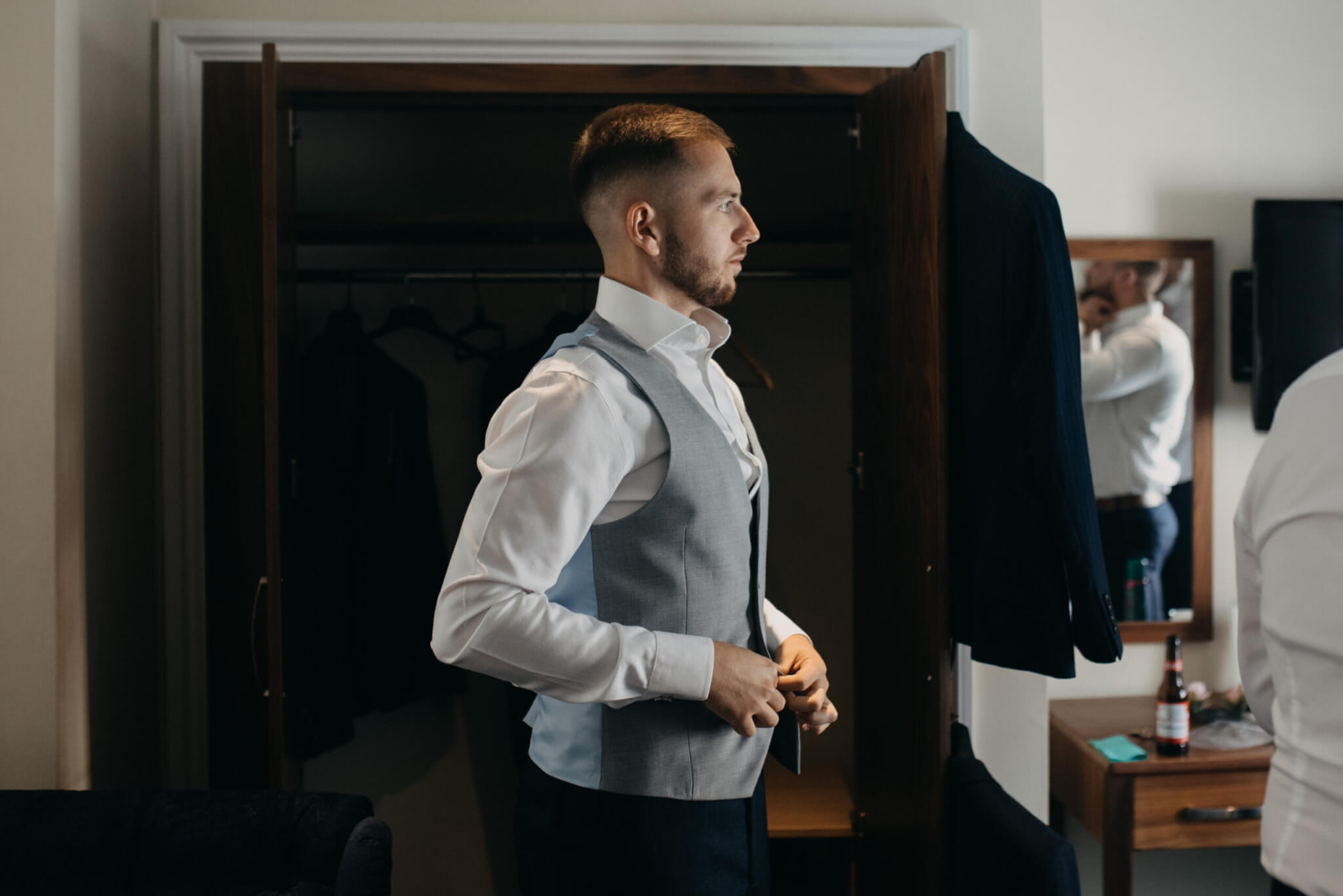 book weddings hotel scaled